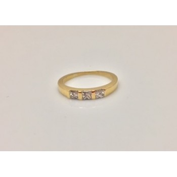 18ct Gold Ring set with 3 Square Diamonds SOLD